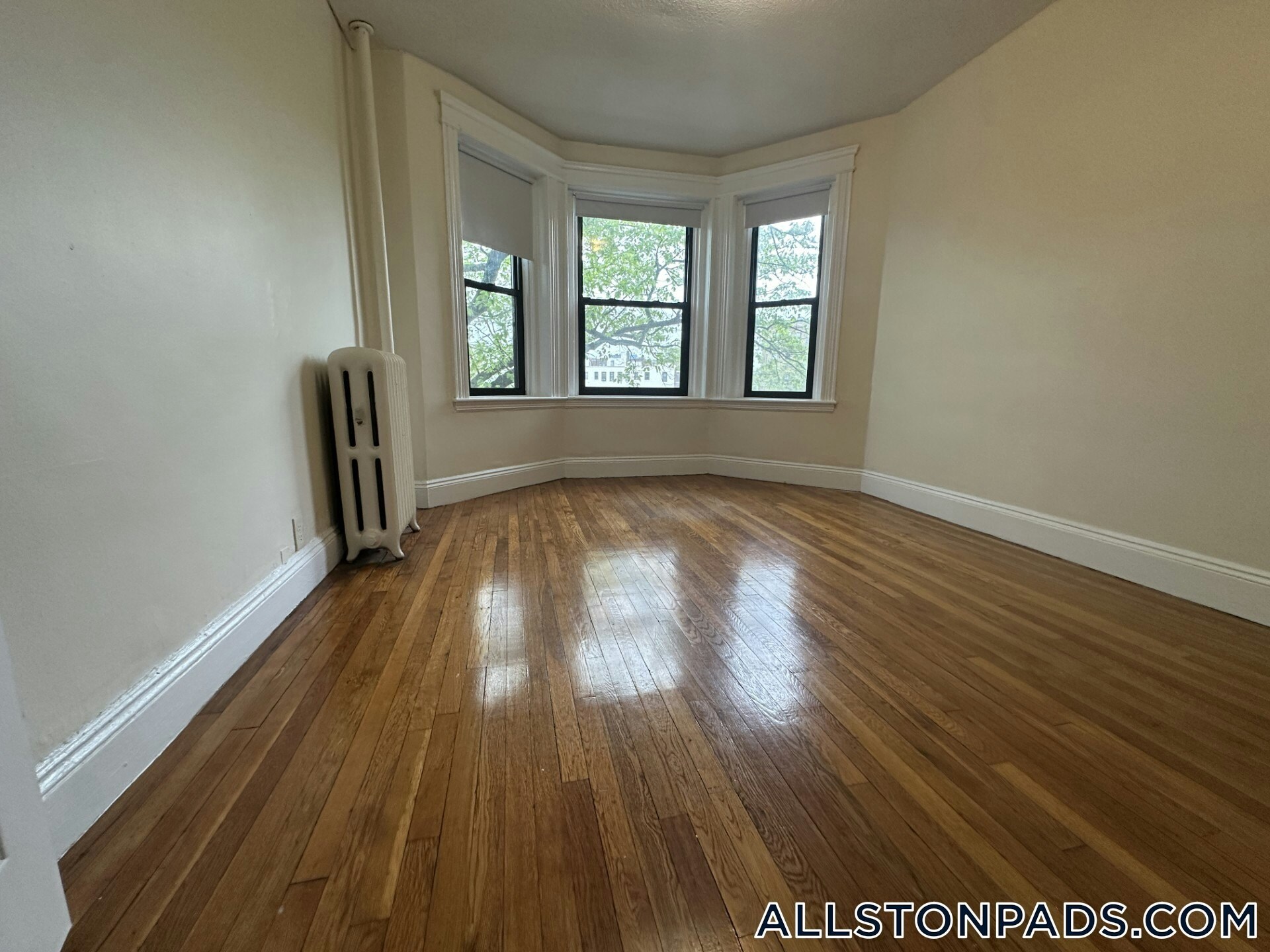 Building Photo - 1156 Commonwealth Ave