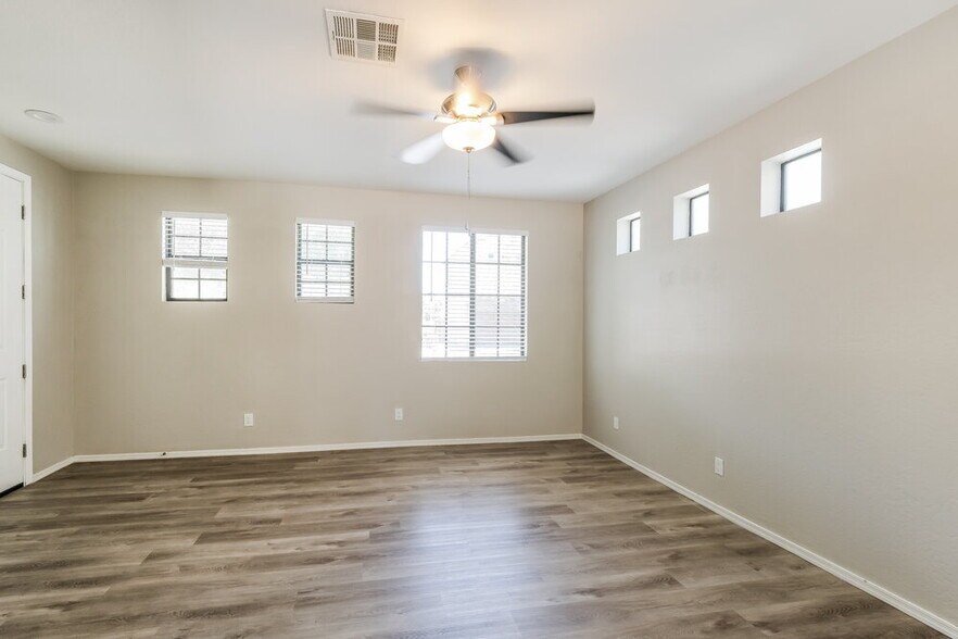 Building Photo - 10317 W Monterosa Ave