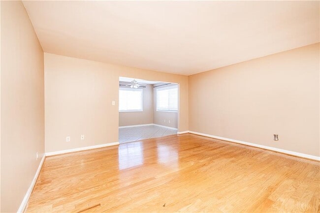 Building Photo - 1468 Briarwood Rd NE