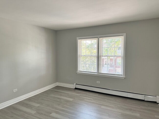 Building Photo - 3400 Maple Ave
