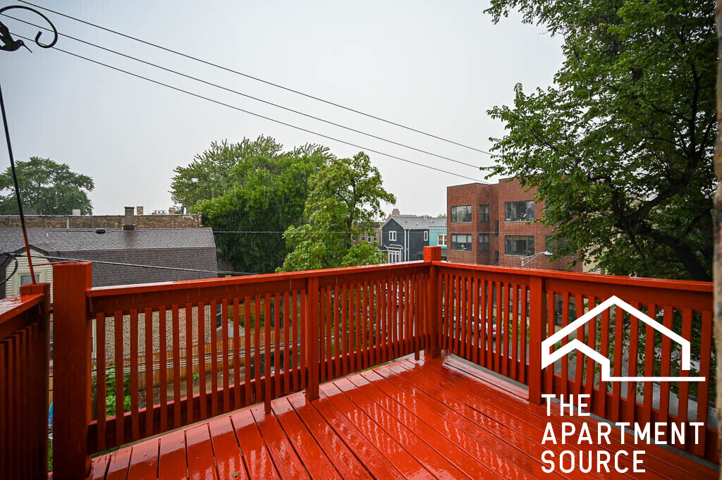 Building Photo - 1452 N Kedzie Ave