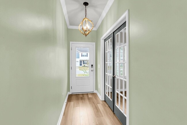 Building Photo - Quiet Comfort Near Cane Bay