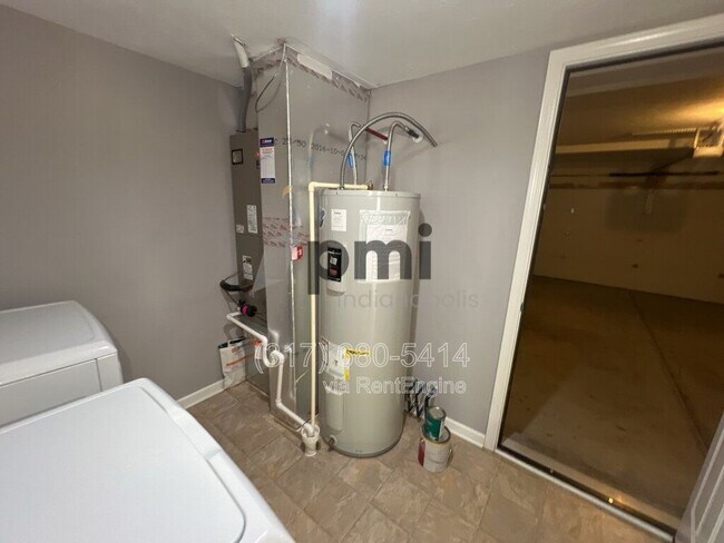 Building Photo - 2343 Ashton Ln