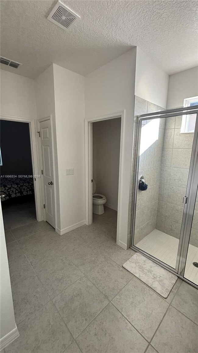 Building Photo - 219 Bottle Brush Dr