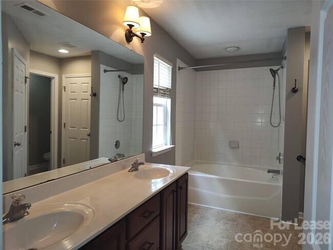 Building Photo - 16121 Long Talon Way