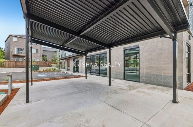 Building Photo - 7650 NW 170th Ave