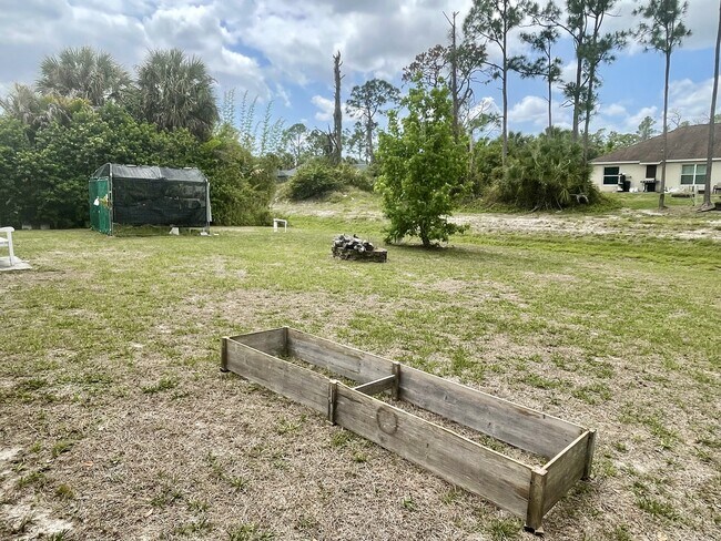 Building Photo - 1167 Urmey Ln