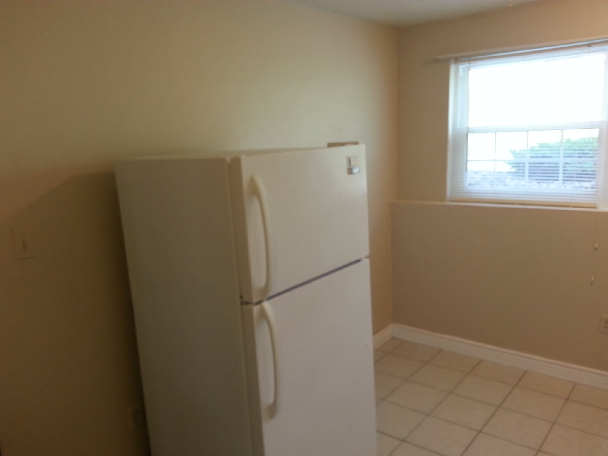 Kitchen - 102 Braden Ct