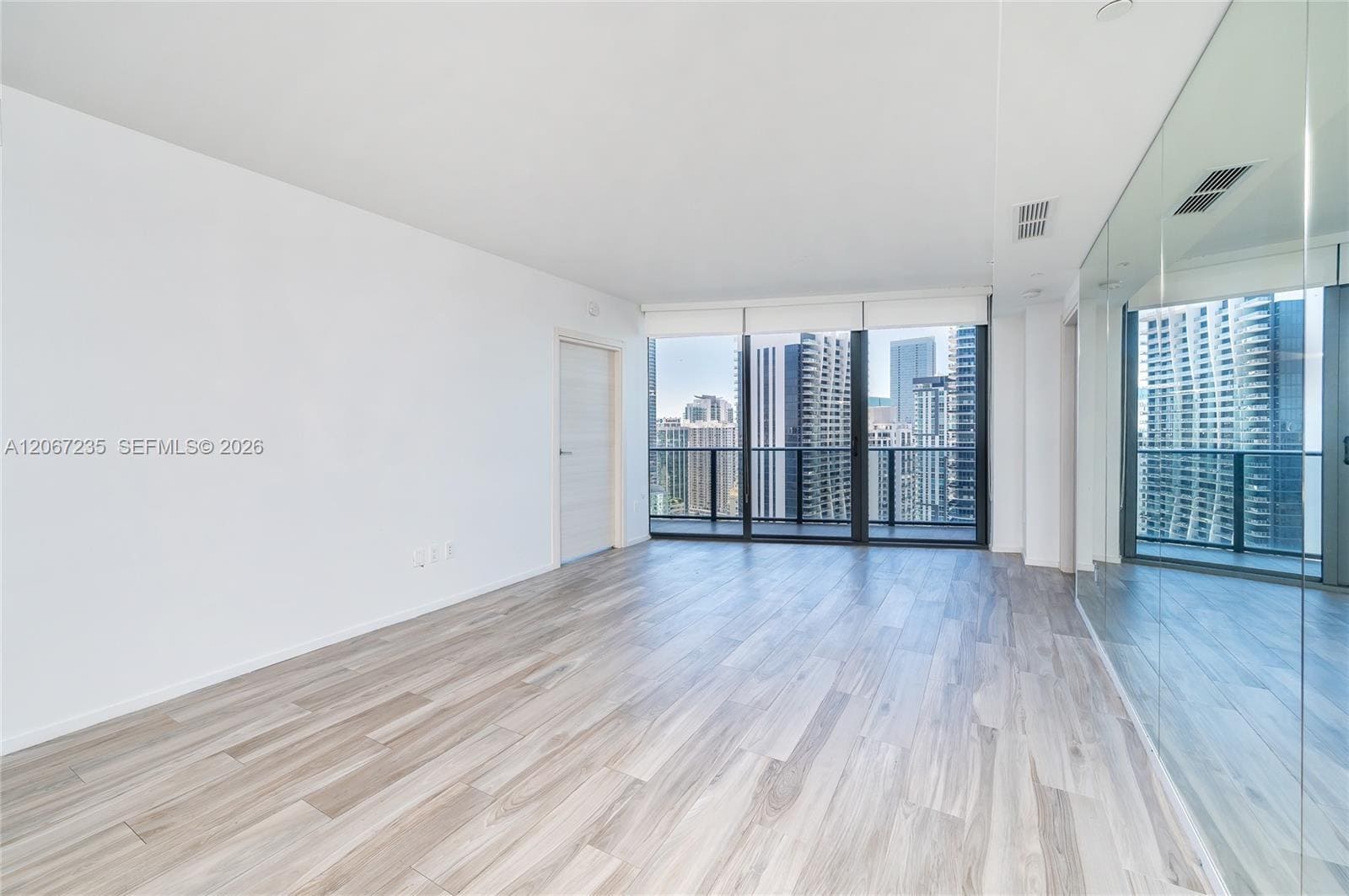 Building Photo - 801 S Miami Ave
