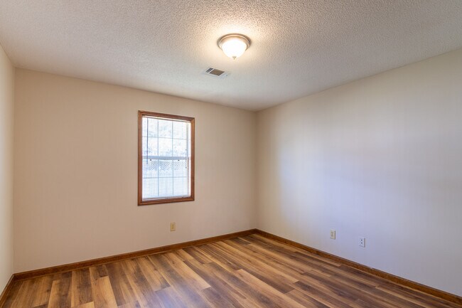 Building Photo - 123 Charlotte Ave