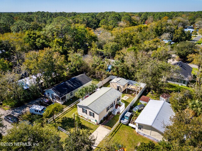 Building Photo - 501 Aiken St