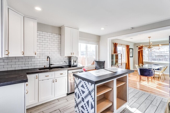 Building Photo - 3510 Columbine St