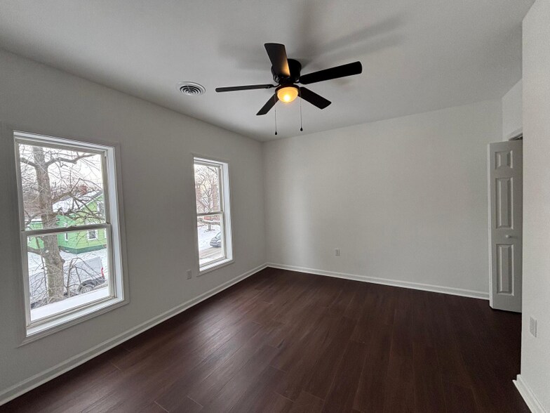 Building Photo - 1303 Buffalo St