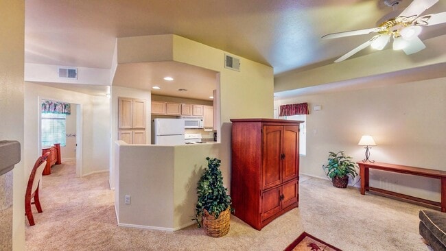 Building Photo - Experience Las Vegas in style and comfort ...
