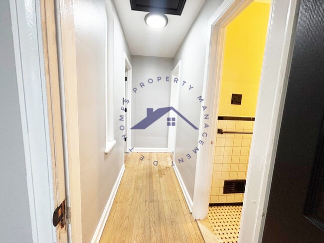 Building Photo - 15100 Whitcomb St