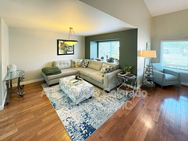 Building Photo - 2970 Haystack Dr