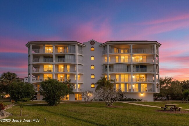 Building Photo - 800 Del Rio Way