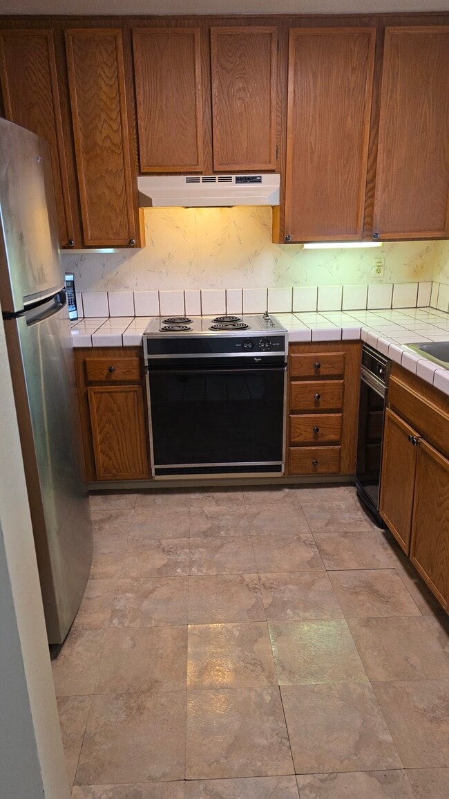 Building Photo - 5990 Dandridge Ln