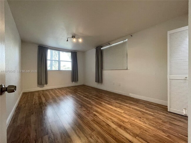 Building Photo - 8323 Lake Dr