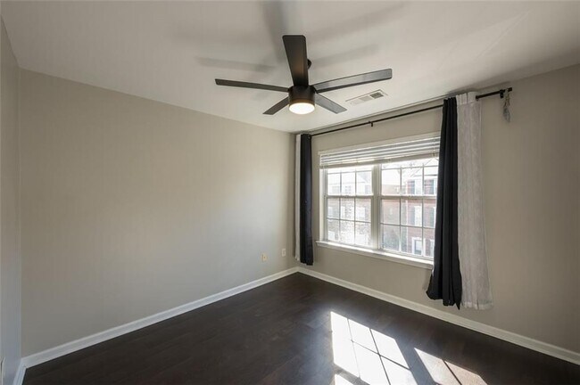 Building Photo - 3177 Mill Springs Cir NE