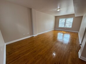 Building Photo - 4834 W Adams St