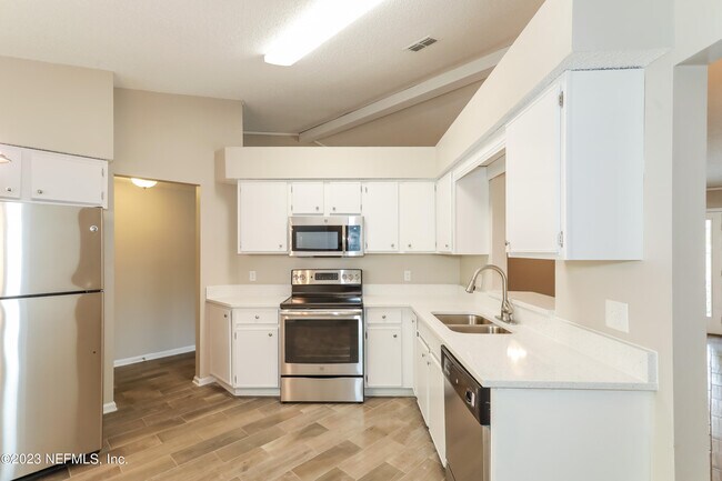 Building Photo - 6099 Blank Dr