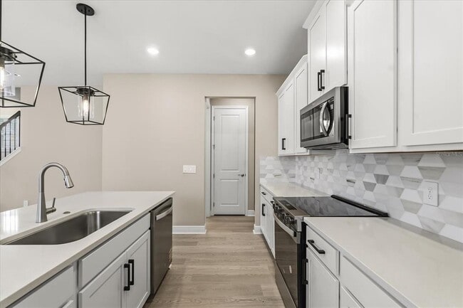 Building Photo - 16496 Silver Brook Wy