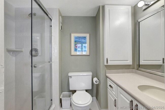 Building Photo - 3215 S Ocean Blvd