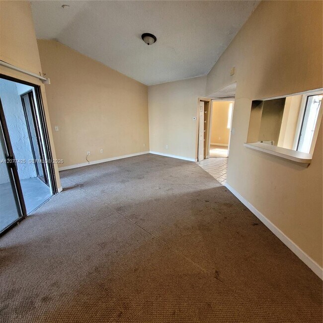Building Photo - 1051 Jefferson Dr