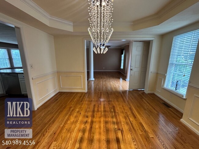 Building Photo - 6423 Westshire Ct