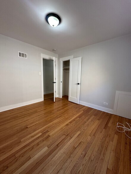 Building Photo - 8918 Lavergne Ave