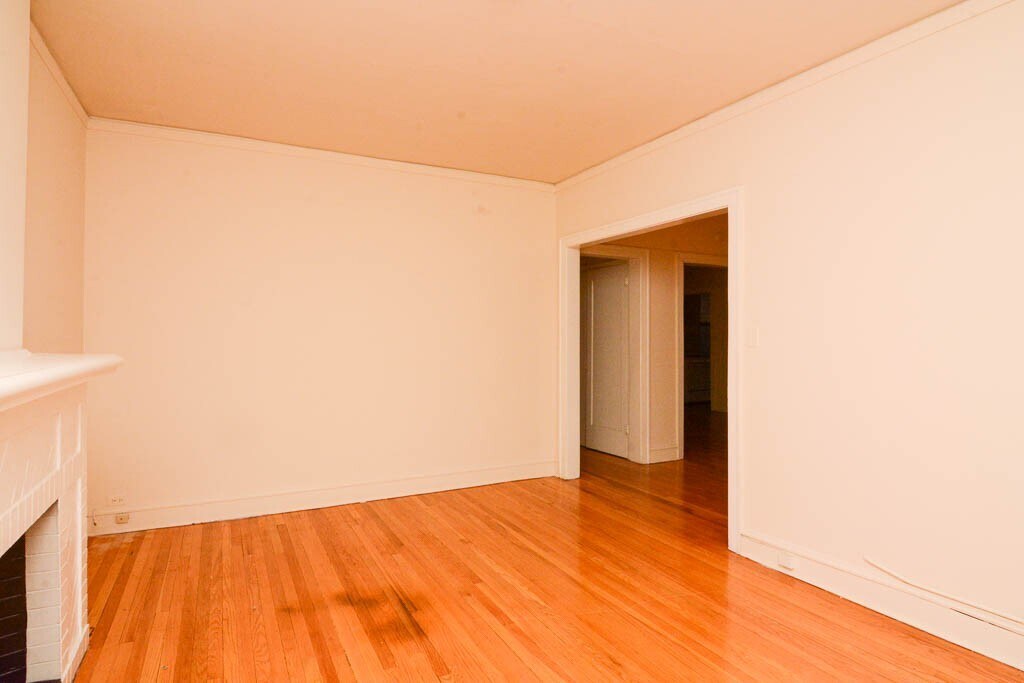 Building Photo - 1314 Oak Ave