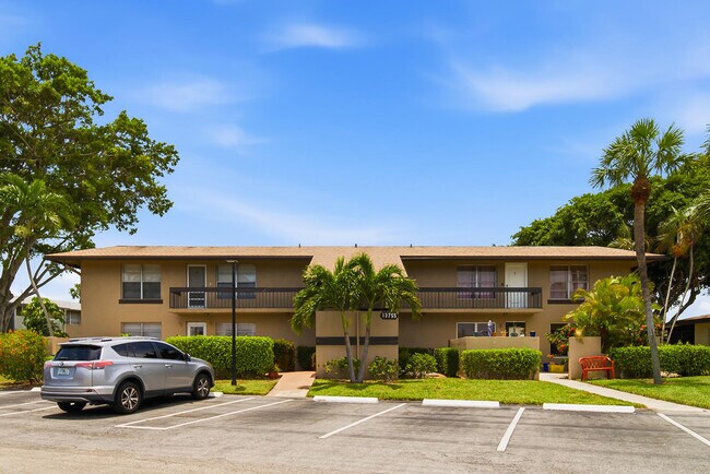 Building Photo - 13755 Via Aurora