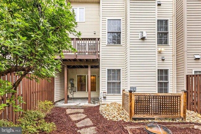 Building Photo - 3836 Elmwood Towne Way