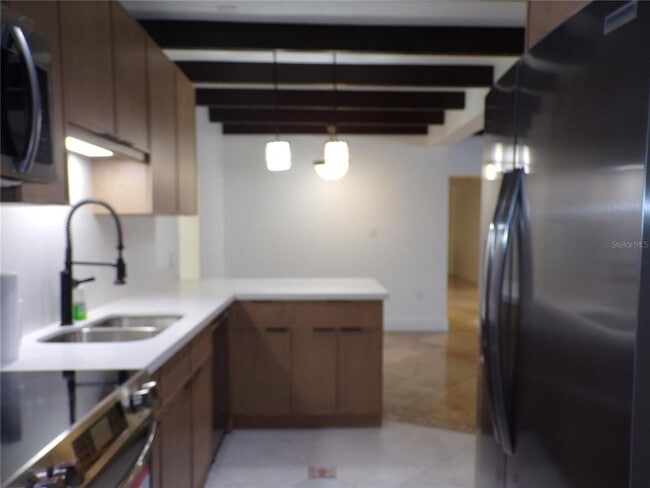 Building Photo - 179 Maria Ct