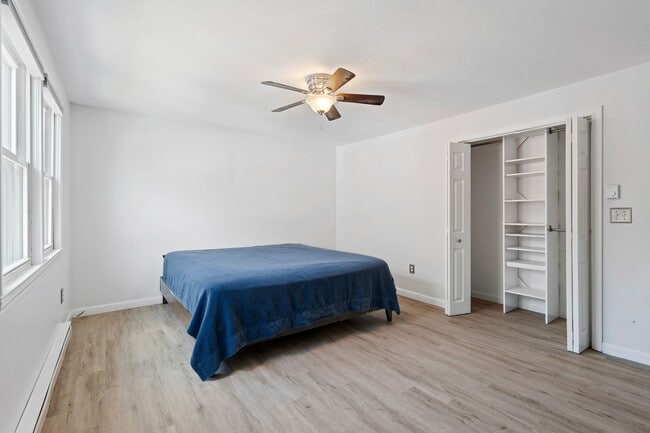 Building Photo - 842 Beech St