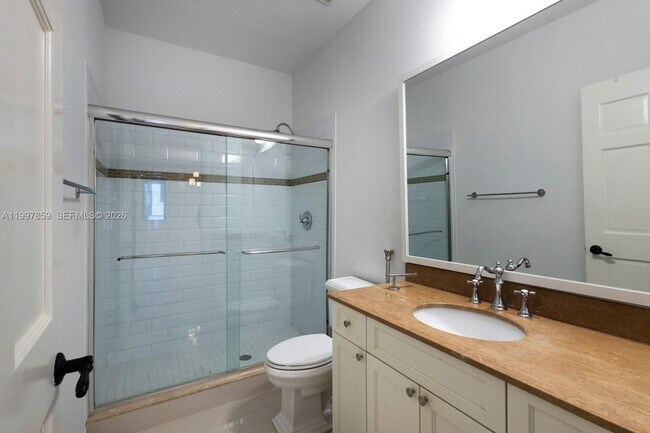 Building Photo - 324 SW 30th Rd