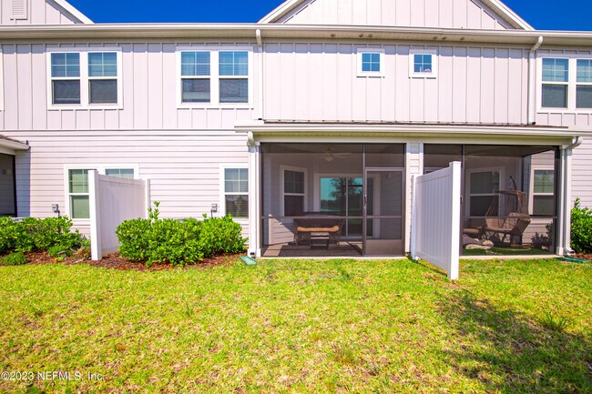 Building Photo - 10377 Benson Lake Dr