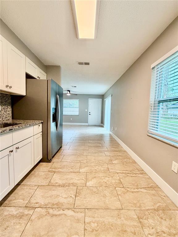 Building Photo - 7132 Oakwood Dr