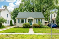 Building Photo - 708 Dwight St