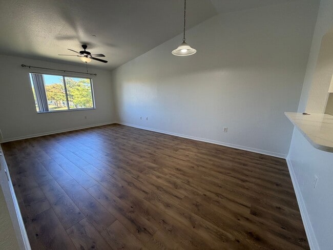 Building Photo - ANNUAL RENTAL - KEY ROYAL CONDO -THIRD FLOOR- 2 BED-1 BATH