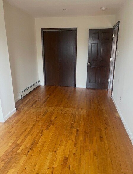 Building Photo - 30-86 48th St