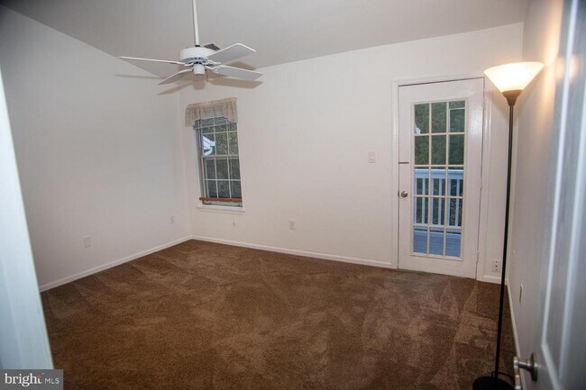 Building Photo - 2852 Yarling Ct