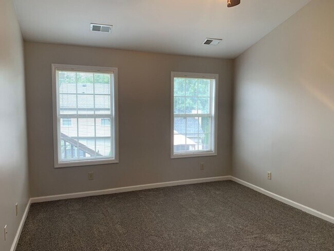 Building Photo - Canterfield Ranch Home      250721