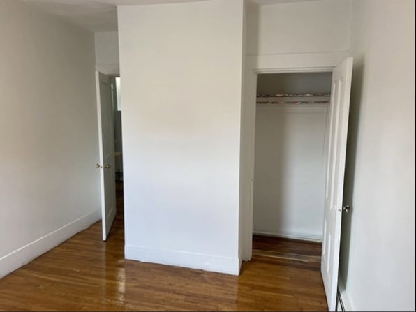 Building Photo - 148 5th St