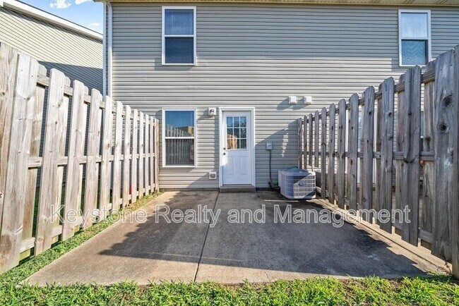Building Photo - 512 Peachers Ridge Rd