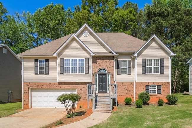 Building Photo - 915 Castlerock Way