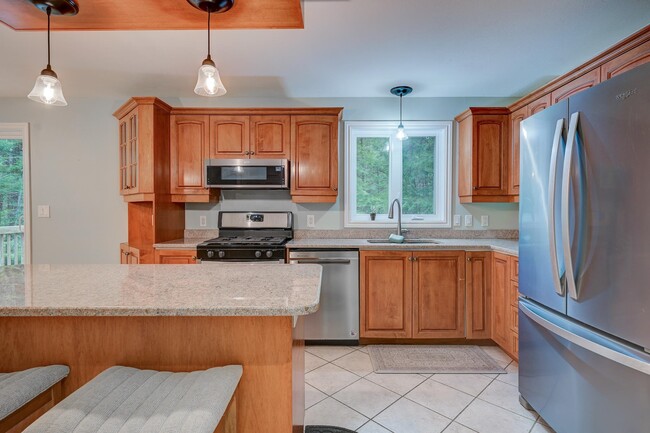 Building Photo - 28 Grachen Dr