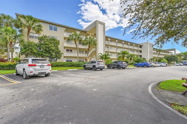 Building Photo - 2404 Antigua Cir