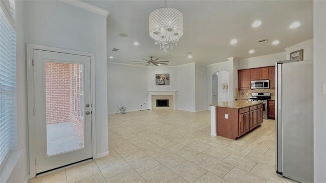 Building Photo - 5123 Shadow Breeze Ln